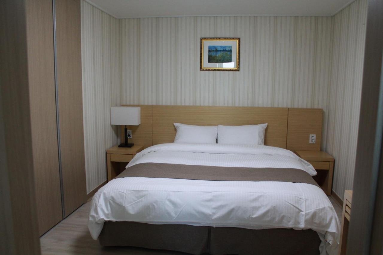 Mohang Haenaru Family Hotel Buan Eksteriør billede